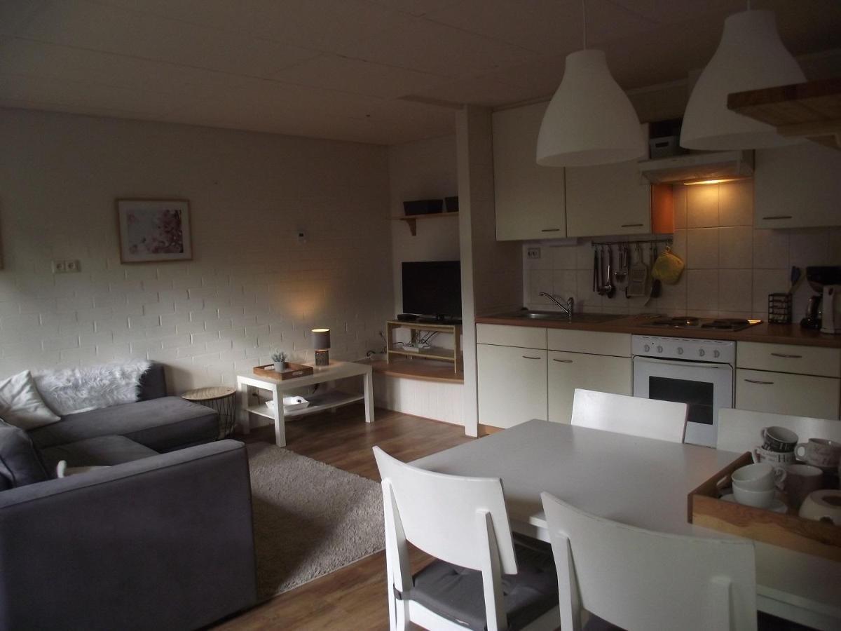 Vakantiehuisjes Landgoed Sonneborghe Kollumerzwaag Exteriör bild